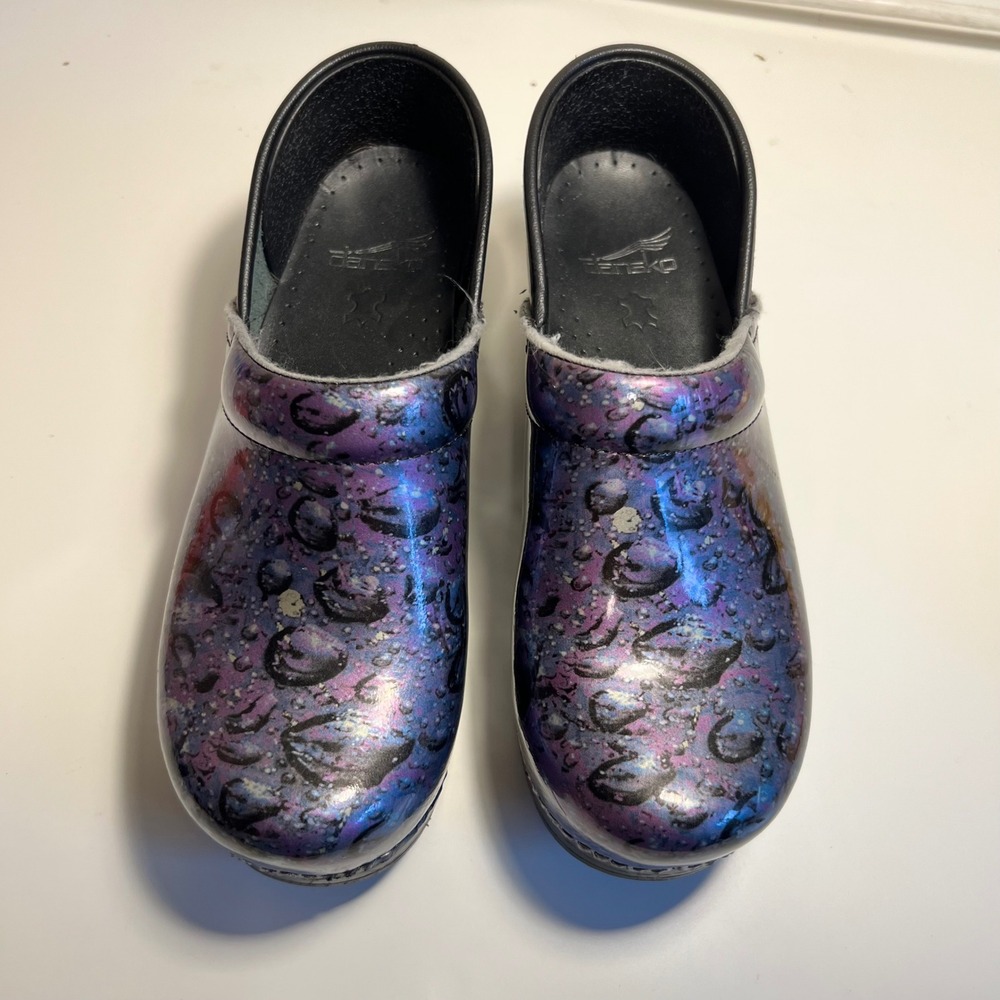 Dansko 38 Professional Clogs Purple Blue Iridescent Galaxy Patent Leather Shoes - Picture 1 of 13